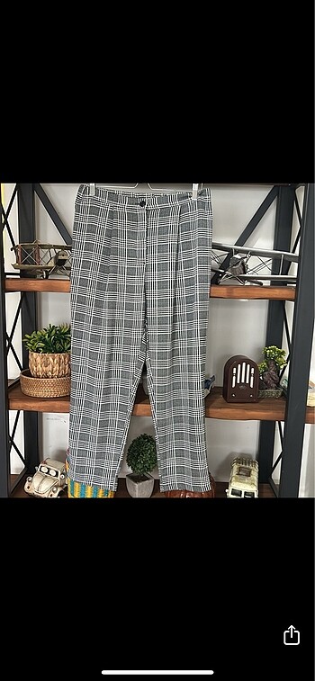 H&M Yneidr