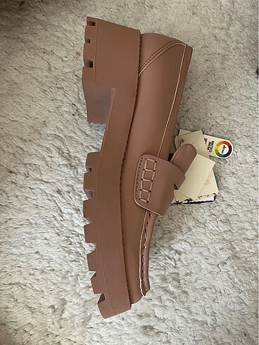 37 Beden ten rengi Renk Pull and bear makosen