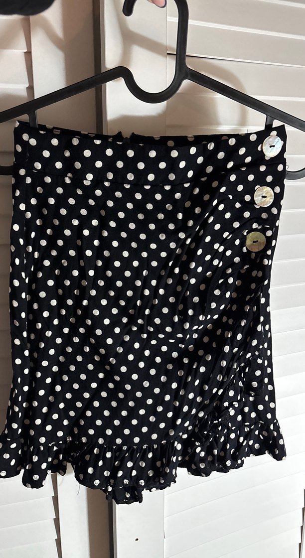 Trendyol milla Düğmeli Siyah Puantiyeli Mini Etek - Görsel 3