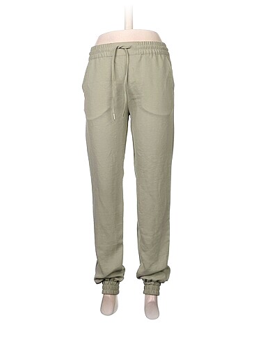 H&M Düz Kesim %70 İndirimli.