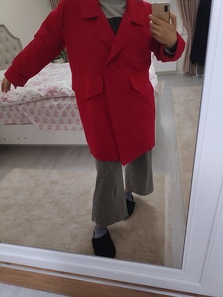 kırmızı oversize ceket