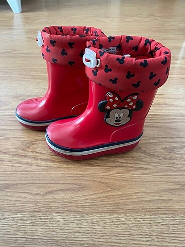 Minnie mouse bot kırmızı