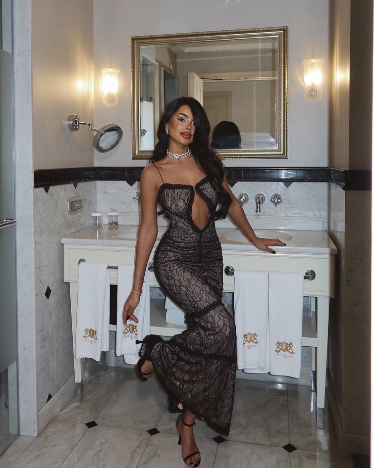 Eyyo Atelier - Siyah Dantel Detaylı Uzun Elbise - Görsel 5