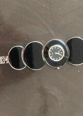 Zincir Detaylı Beyaz Kadın Saati - Görsel 4