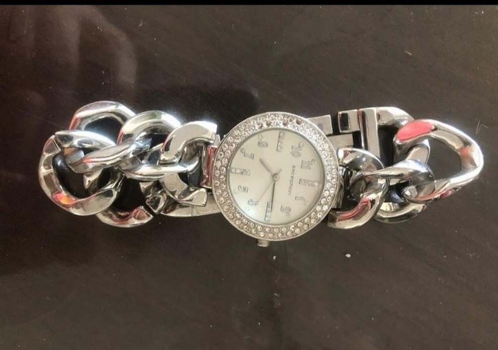 Zincir Detaylı Beyaz Kadın Saati - Görsel 3