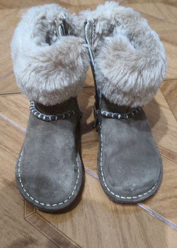 Clarks Kiz Cocuk Suet Kurklu Bot