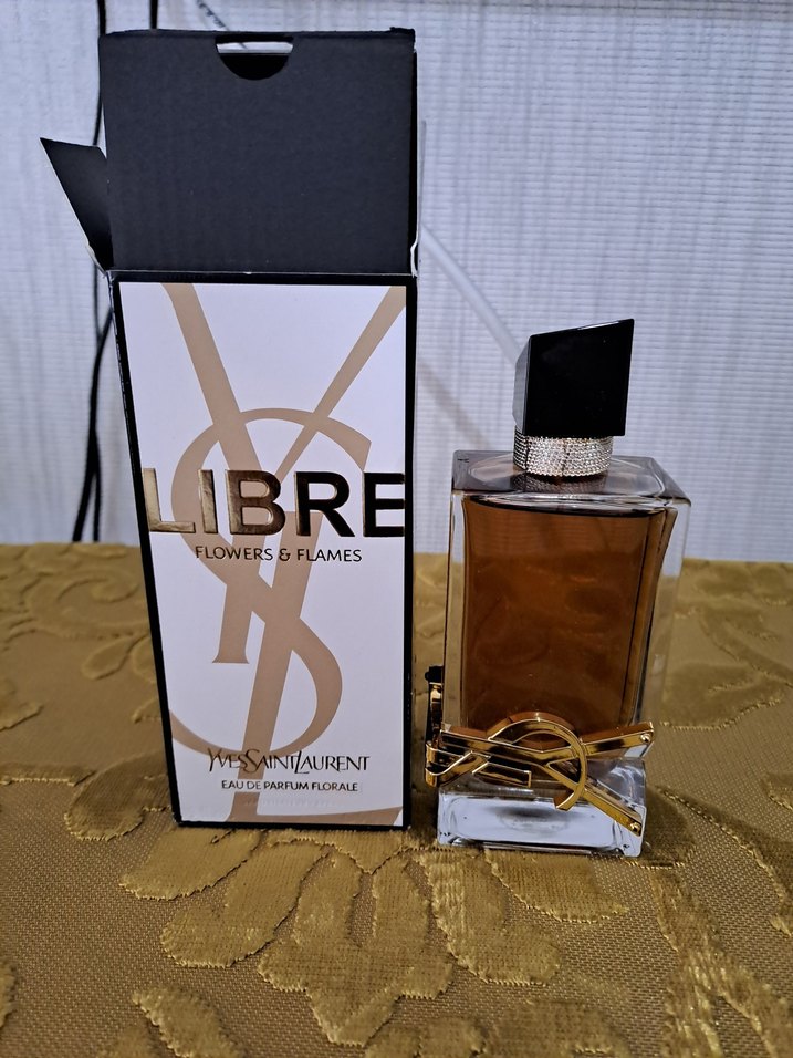 Yves Saint Laurent Libre Kadın Parfümü - Görsel 2