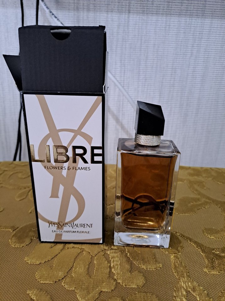 Yves Saint Laurent Libre Kadın Parfümü - Görsel 3