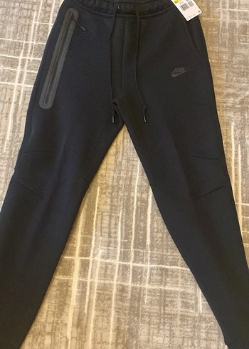 Nike Siyah Tech Siyah Orjinal