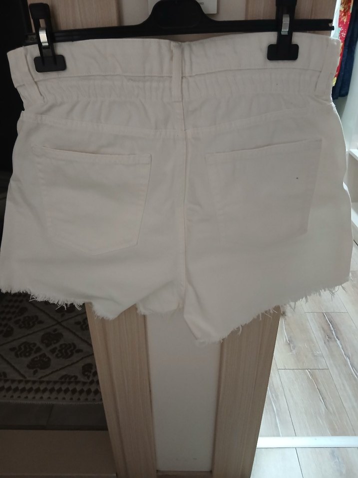 Beyaz Pamuklu Kadın Mini Denim Şort - Görsel 3