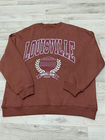Sweatshirt