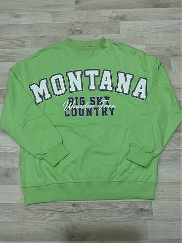 Sweatshirt