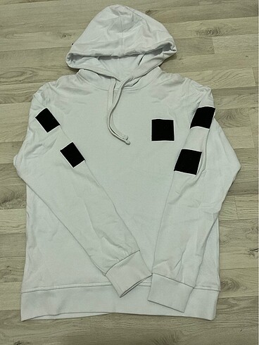 Kapüşonlu sweatshirt