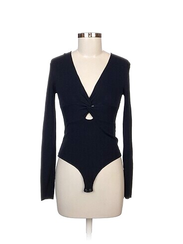 Zara Bluz %70 İndirimli.