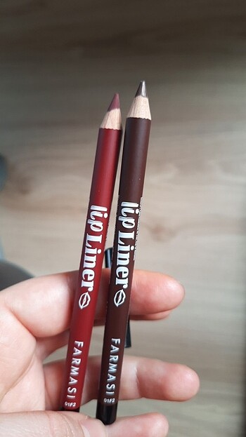 Beden 2 li kahve ve pembe farmasi yüksek kalite dudak kalemi