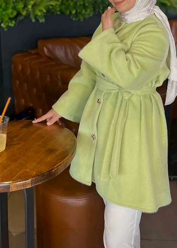 Beli Kuşaklı Pastel Yeşil Kısa Kadın Kaban - Görsel 3