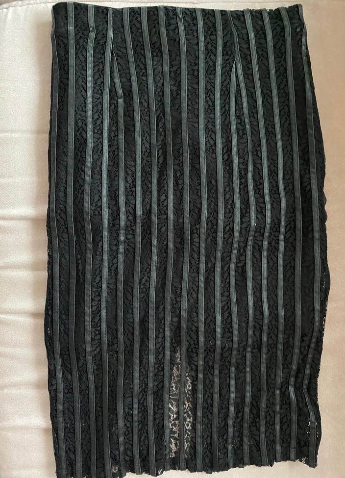 Dantel Detaylı Siyah Midi Kalem Etek - Görsel 3