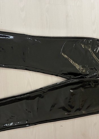 Kadın Siyah Parlak Vinil Tayt - Görsel 4