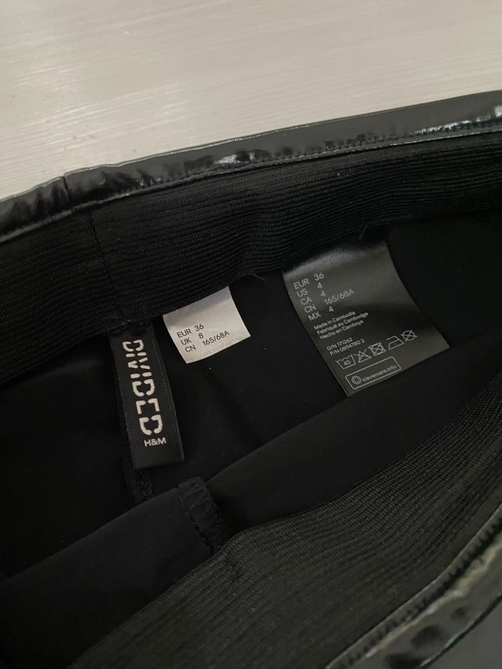 Kadın Siyah Parlak Vinil Tayt - Görsel 3