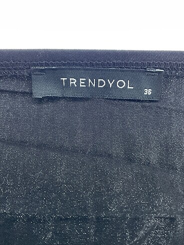 36 Beden siyah Renk Trendyol & Milla Bluz %70 İndirimli.