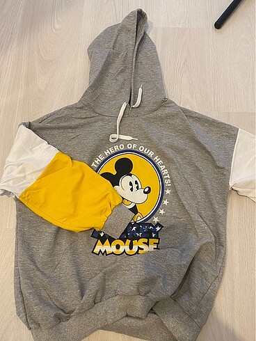 l Beden Disney sweatshirt