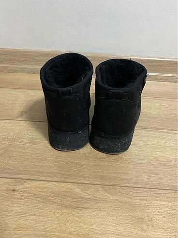 Stradivarius bot - Görsel 5