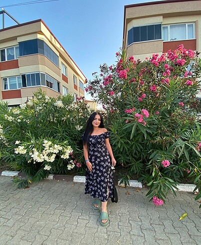 Yazlık elbise