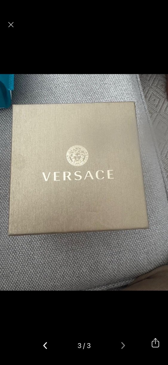 Versace Yeşil Kadranlı Kadın Kol Saati yorumu okuyunuz - Görsel 3