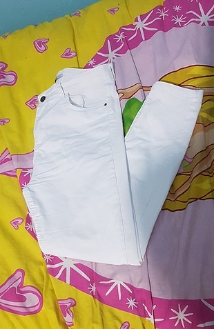 beyaz dar paça pantolon