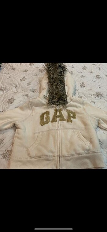 Gap sweatshirt