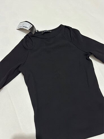 Trendyol & Milla Pencere detaylı bluz