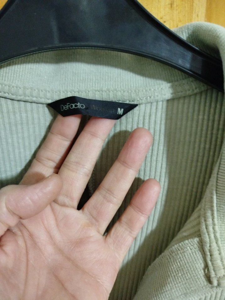 Bej V Yakalı Uzun Kısa Kollu Elbise - Görsel 2