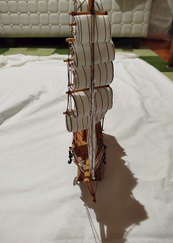 Beyaz Yelkenli Gemi - Görsel 3