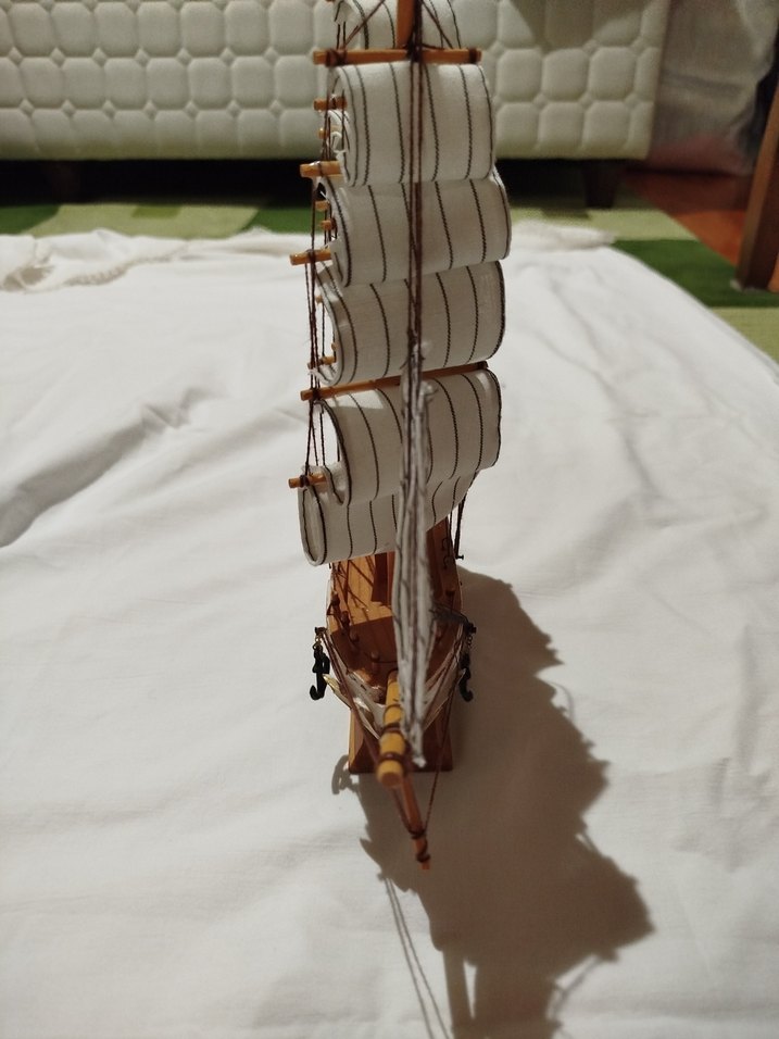 Beyaz Yelkenli Gemi - Görsel 3