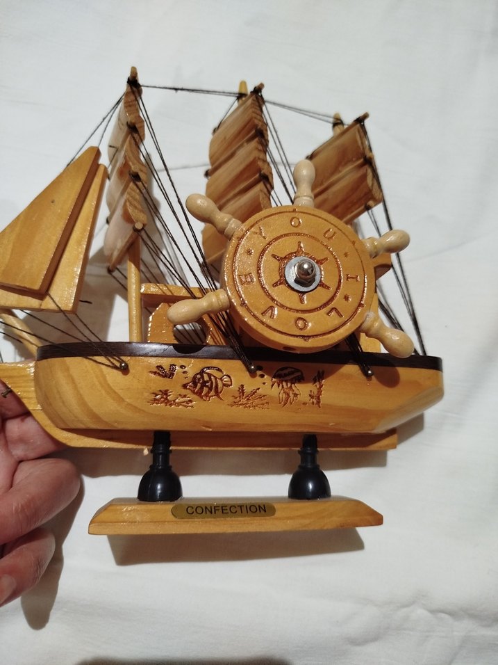 Bej Ahşap Yelkenli Gemisi Figürin - Görsel 2