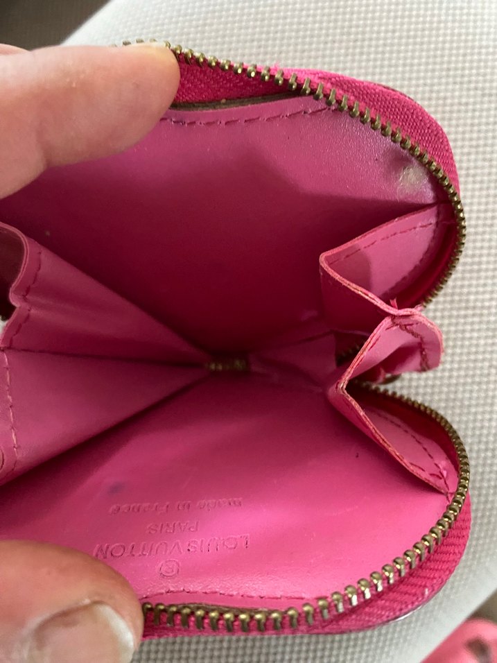 Parlak Pembe Kalp Şeklinde Fermuarlı Kadın cüzdan - Görsel 3