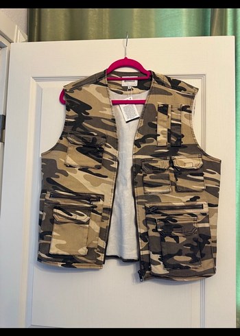 Beymen Club Camo Desenli Kolsuz Kargo Yelek Rahat Ve Sik