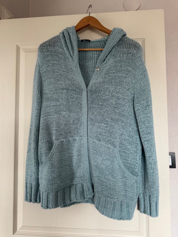 Kapüşonlu Hırka — görsel 2/6