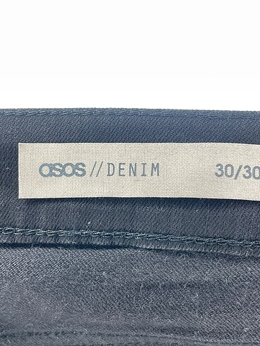 30 Beden siyah Renk Asos Jean / Kot %70 İndirimli.