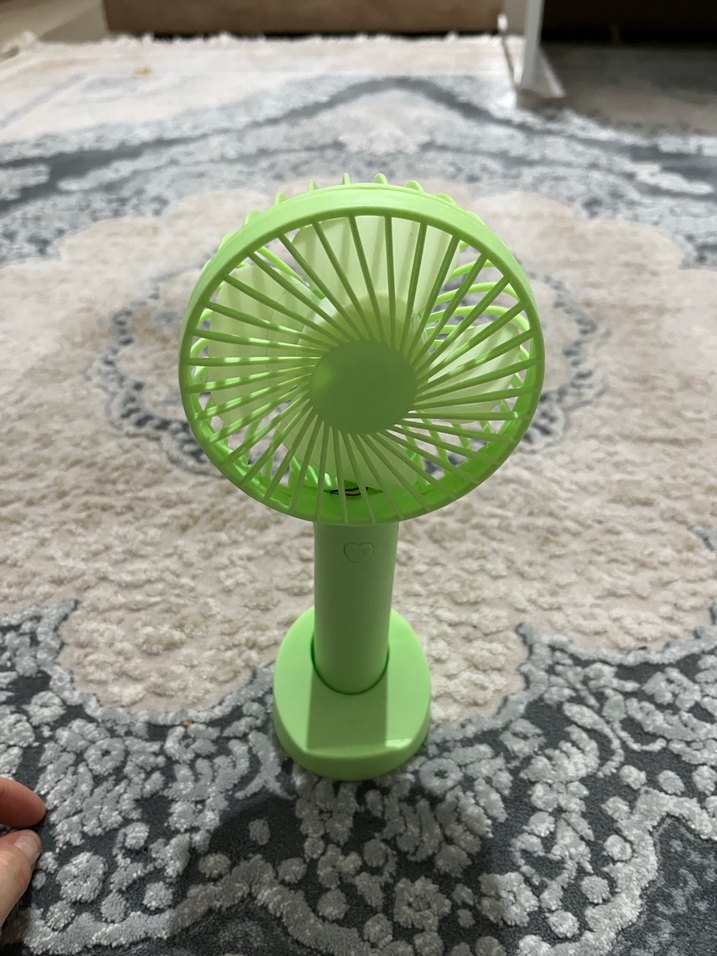 Yeşil Mini Masaüstü Vantilatör - Görsel 2