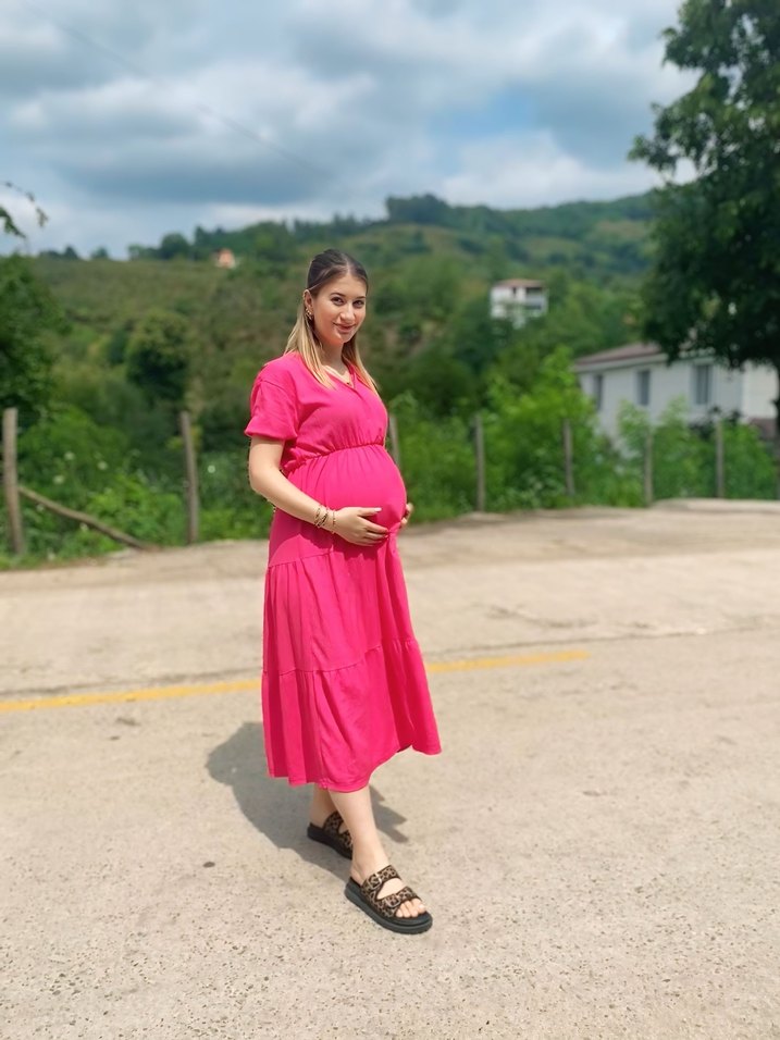 Pembe Uzun Hamile Elbisesi - Görsel 2