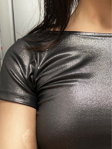 m Beden ZARA METALİK SIRT DEKOLTELİ CROP