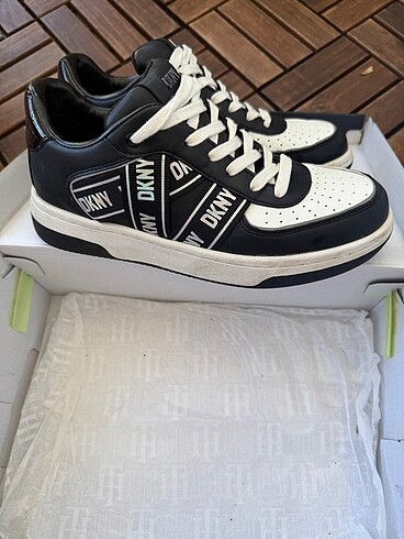 Dkny Sneaker