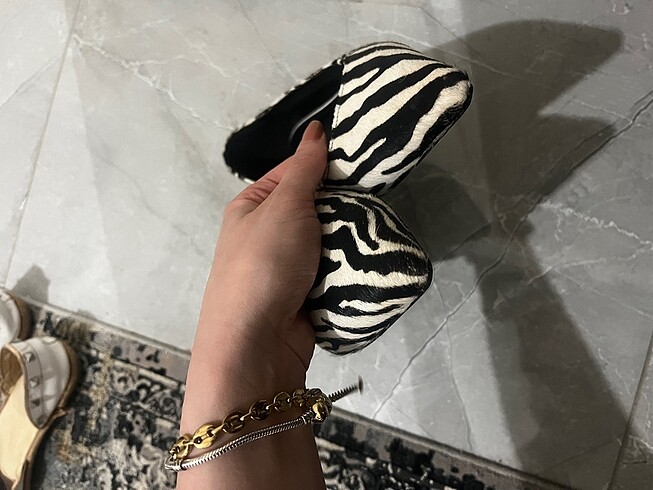 38 Beden siyah Renk mango babet