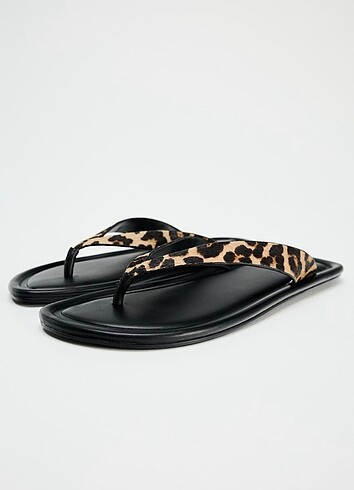 Zara ZARA LEOPAR PARMAK ARASI SİYAH TERLİK