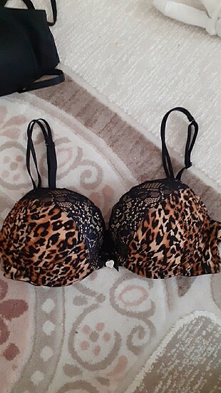 La senza leopar desenli siyah sütyen 75 b