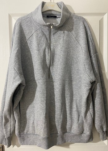 m Beden Gri Yarım Fermuarlı Yüksek Yakalı Sweatshirt