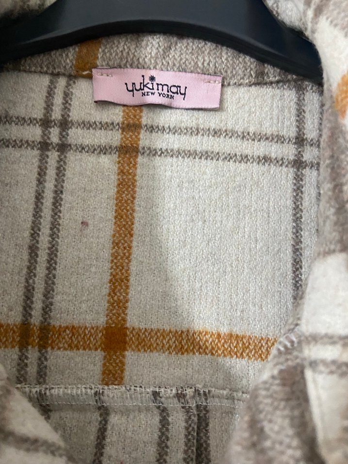 Bej Gri Ekoseli Düğmeli Kadın Gömlek - Görsel 2