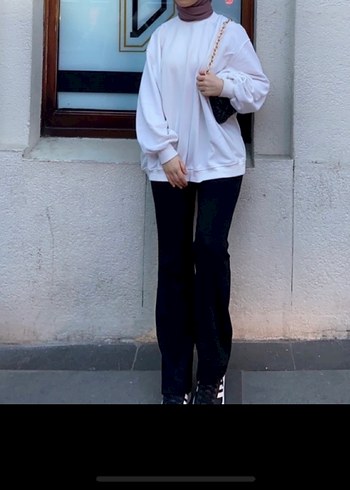 Kadın Beyaz Basic Uzun Kollu Sweatshirt - Görsel 4