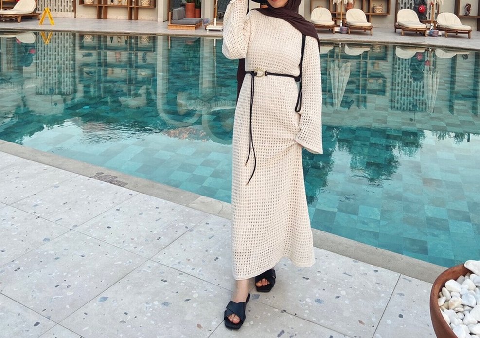 Beyaz Desenli Triko Uzun Elbise - Görsel 4